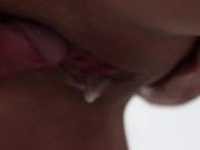 Close up with massive cumshot - Claudia Class 16/16