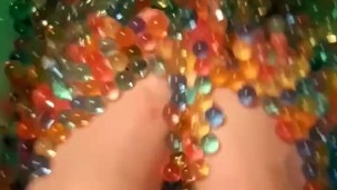 Feet in slippery Balls