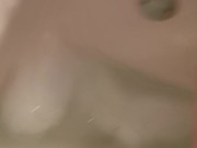 Pissing in the tub 15/16