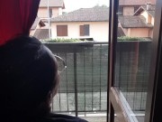 Milf viene scopata mentre sistema la spesa e poi si lecca tutta la sborra 8/16