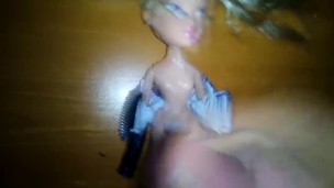 jugando con mi muñeca