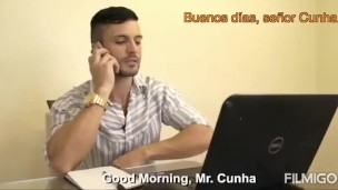 Los trabajadores se divierten en la obra part1