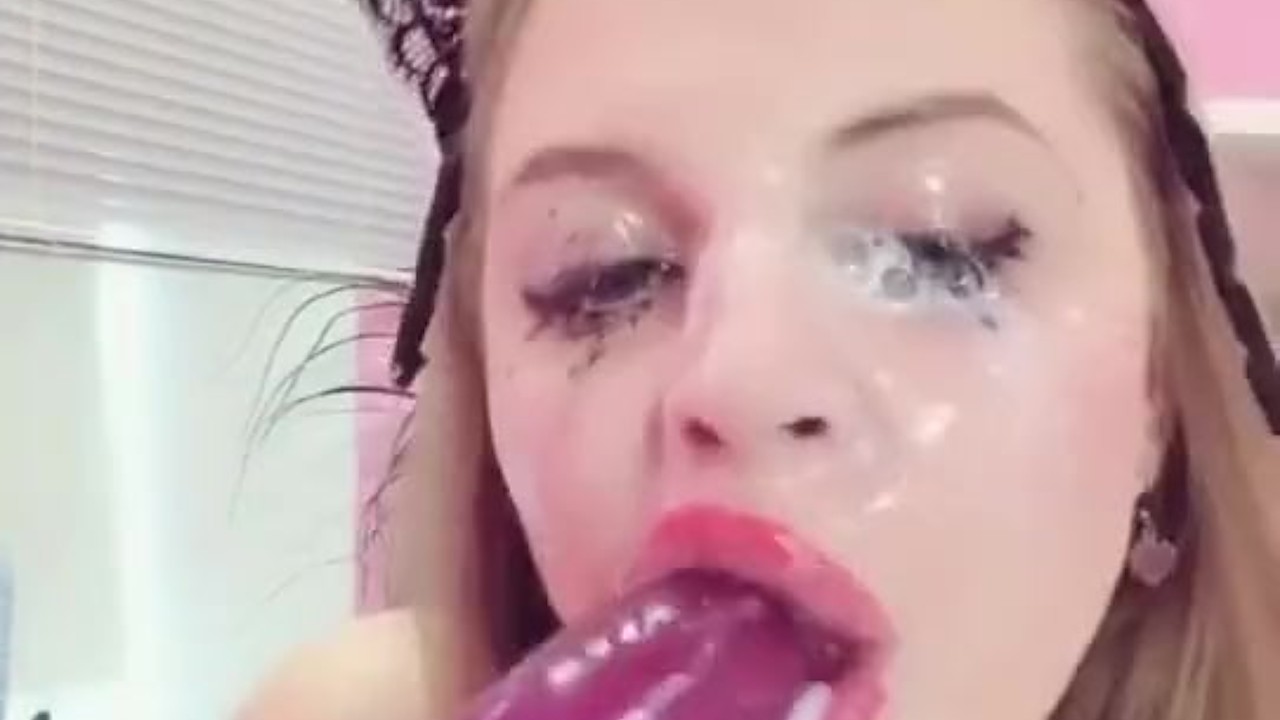 Sloppy deepthroat spit drool covered wrecked face throat bulge
