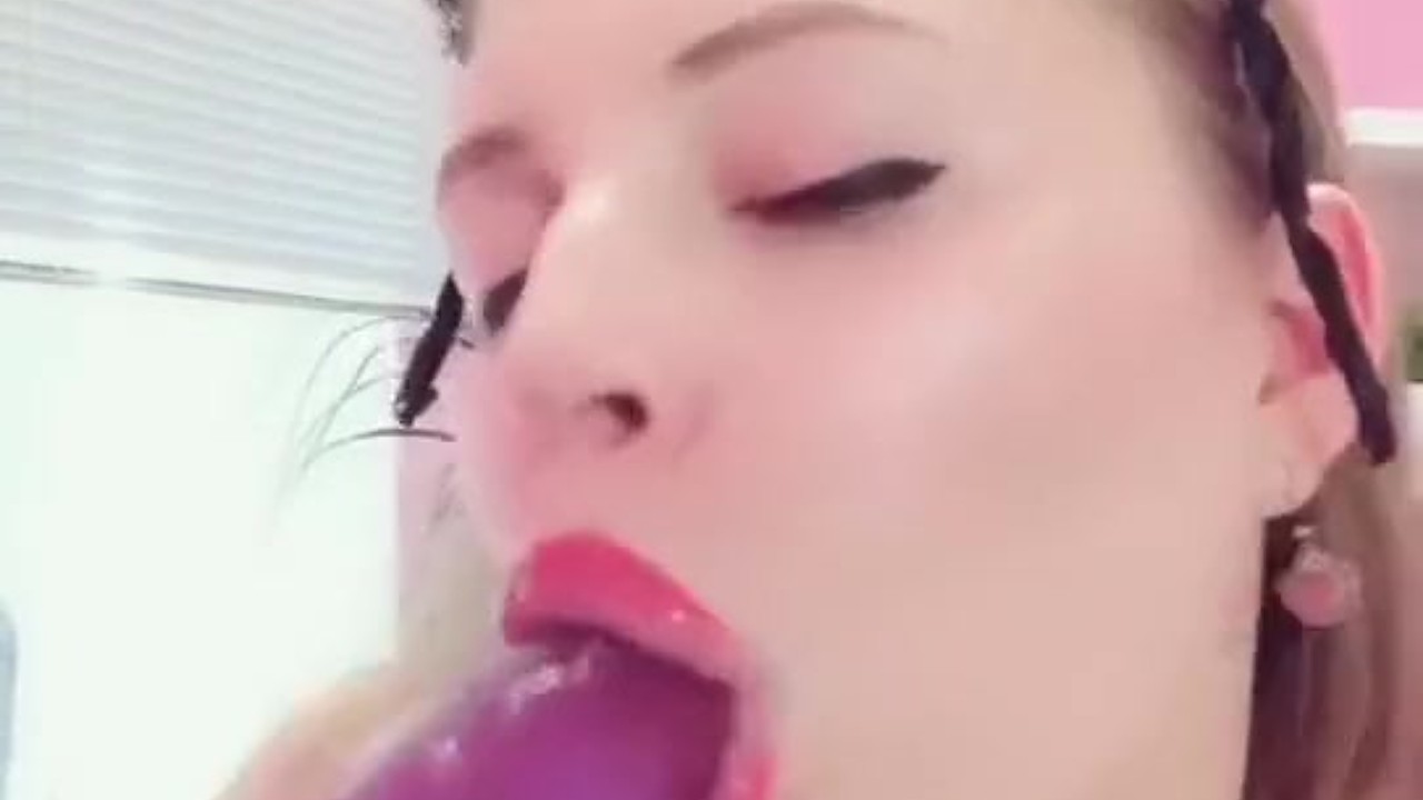 Sloppy deepthroat spit drool covered wrecked face throat bulge