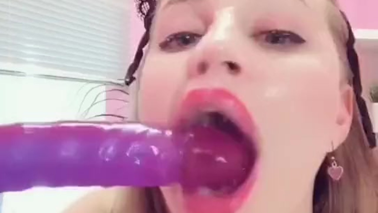 Sloppy deepthroat spit drool covered wrecked face throat bulge