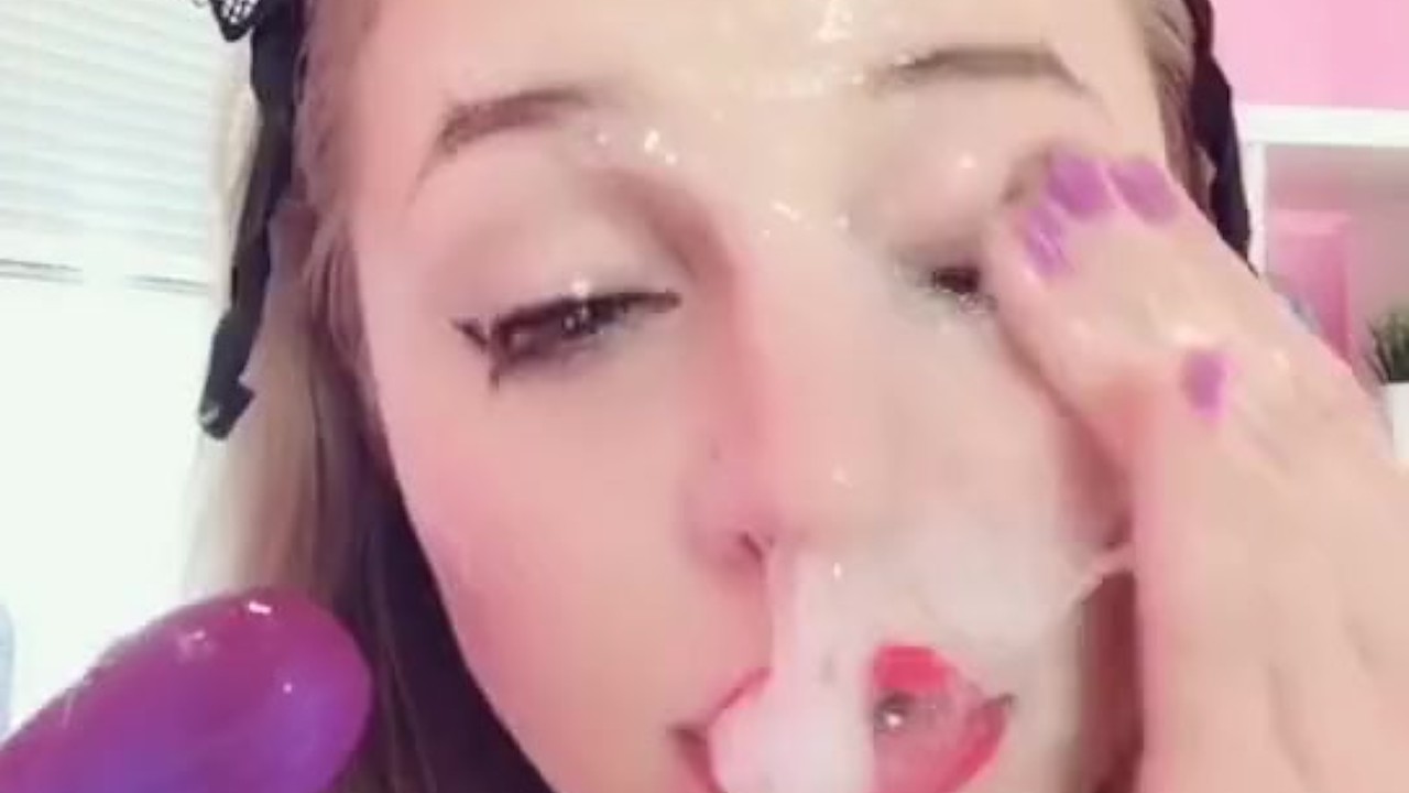 Sloppy deepthroat spit drool covered wrecked face throat bulge