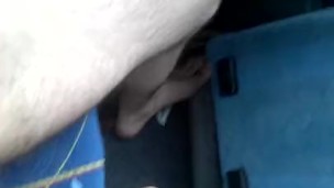 Gozando no ônibus