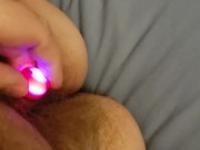 Fat Hairy Pussy Gets Clit Played With