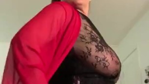 NaughtyMILF