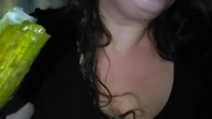 Milf gets kinky with her food