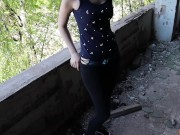 Beautiful Sex With A Beautiful girl In An Abandoned Building 1/16