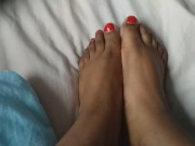 Toe Stretches - Screenshot 2 of 16 - Foot Fetish