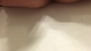 Bathtub squirt