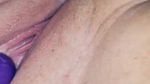 Lonely MILF plays with vibe