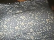 Esposa tetona se masturba y se corre con dildo metido en el coño 2/16