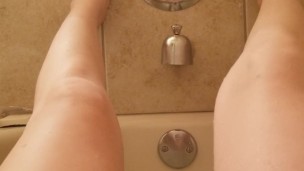 The Queen has wet feet and legs