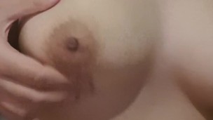 色兒子們的奶嘴 nipple teat breast