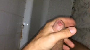 Solo bajo la ducha se corre como un idrante