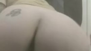 Twerk with fat pussy