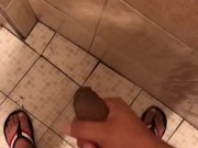 quick cumshot in ducha