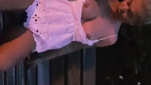 Tinder Date blowjob in a public park filmed by amateur with mobile phone