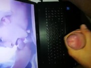 Beim Porno schauen den PC voll gespritzt
