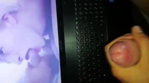 Beim Porno schauen den PC voll gespritzt