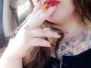 Smoking Domme - Screenshot 13 of 16 - HD