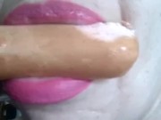 Comiendo tu salchicha