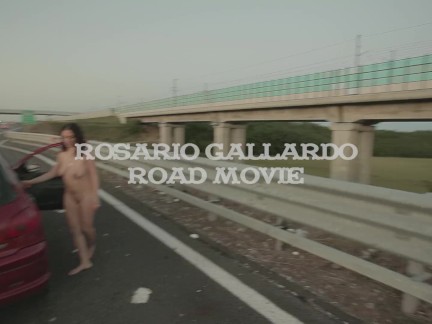 Road Movie - Rosario Gallardo si masturba sul ciglio della strada