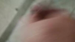 Humm je me masturbe jusqu'au sperme pour vous les nanas