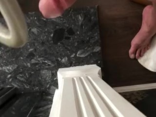 Hoover sucks me off , ruined orgasm