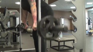 Chubby Tattooed Girl Deadlifts At The Gym [2015]