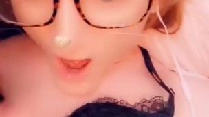 Sissy Trap cums in her mouth with huge self facial (40s is the money)