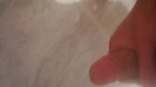 GUY JERKING OF YOUNG DICK IN THE SHOWER - HOT DICK CUMSHOT