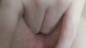 Fingering my natural pussy