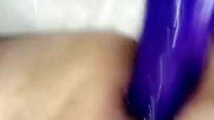 My fat pussy squirting & dripping wet