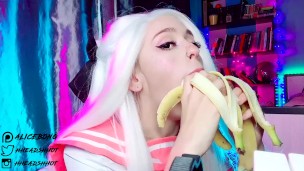 Schoolgirl learns to do Blowjob