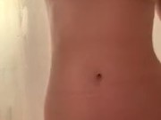 Petite blonde - Screenshot 6 of 16 - Petite