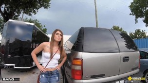 Roadside - Teen Fucks The Mechanic For Discount