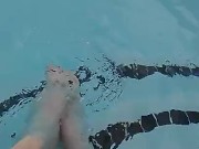 Kitty's splashes in pool - Screenshot 5 of 16 - Feet