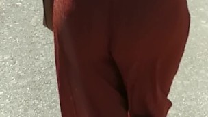 Slow Motion Ass Bounce on the street