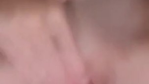 18 year old teen rubs her clit because she cant get dick