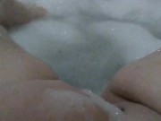 Kitty's bubble bath fun - Screenshot 8 of 16 - Legs