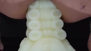 bad dragon ika L フルストロークでアナニーします。ラストにアナルズームあり。