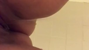 Pregnant bbw Quick pee in the shower