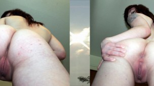 20-year-old Roxy nude photo shoot slideshow holding her vagina open