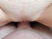 Оттрахал крупным планом и кончил на сиськи 12/16