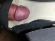 Je me branle avec des chaussures d'occasion très sales pour femme