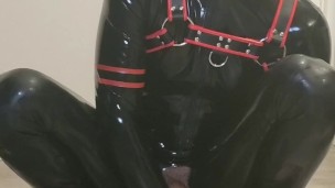Kinky latex